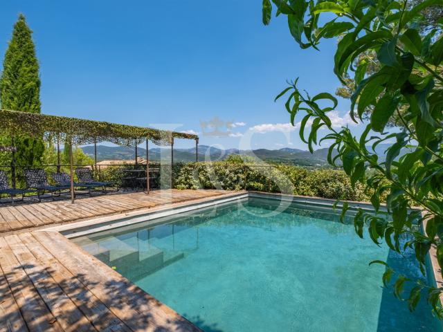 Maison vente à Carpentras, Entrechaux