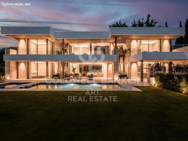 Casa en venta en La Alquería-El Paraíso, Benahavís