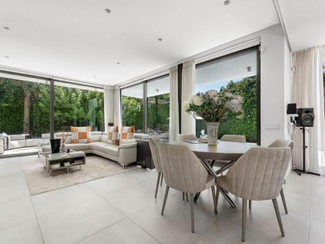 Chalet en venta en Monte Biarritz, Costa del Sol Occidental