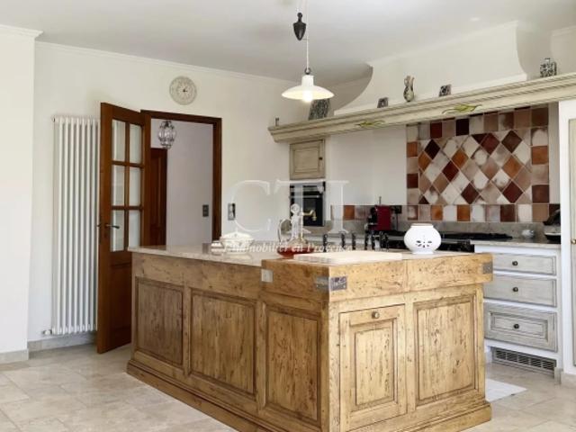 Maison vente à Carpentras, Le Barroux