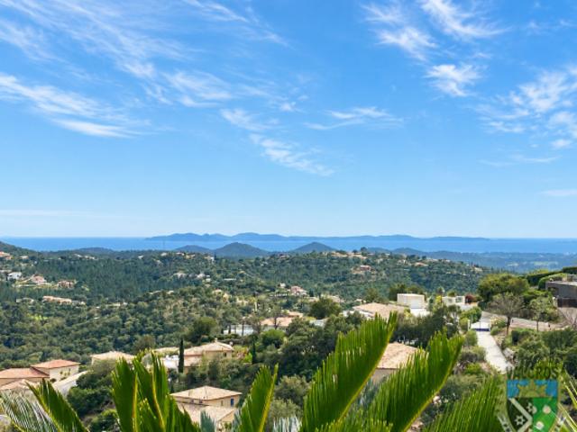 Maison vente à Arrondissement de Toulon, La Londe-les-maures