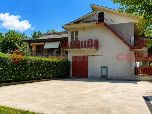 Villa Indipendente in vendita a Alatri, Lazio