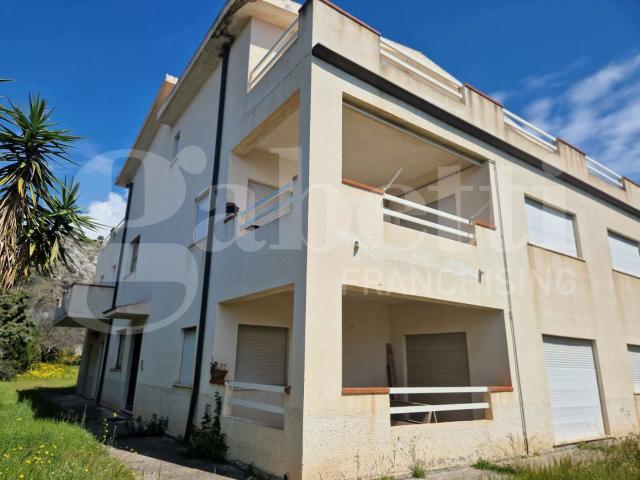 Villa Indipendente in vendita a Calabria, Reggio Calabria