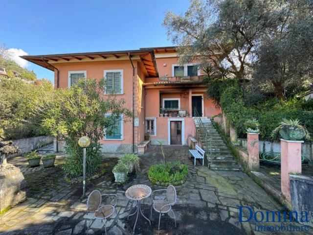 Villa Indipendente in vendita a San Carlo, Marina Di Massa