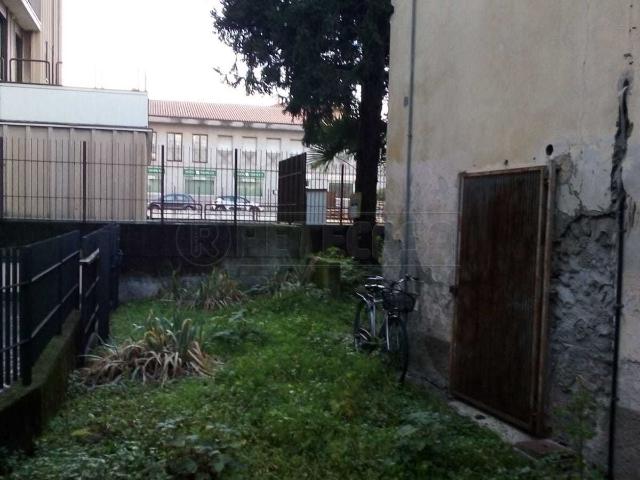 Villa Indipendente in vendita a Paderno, Seriate