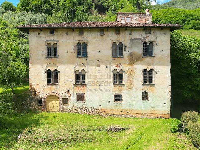 Villa Indipendente in vendita a Unione dei comuni Media Valle del Serchio, Pescaglia