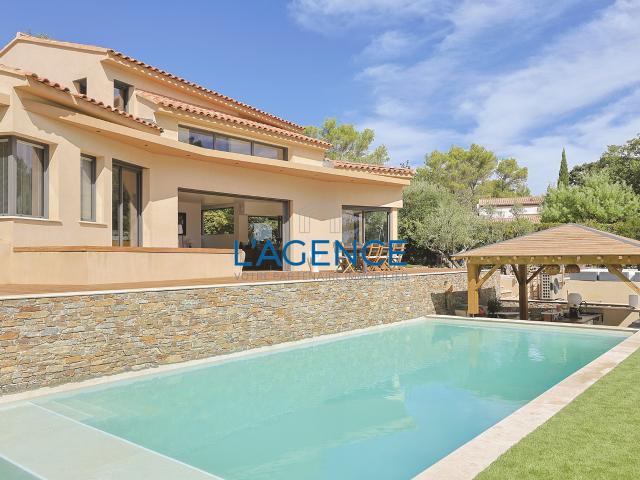 Villa vente à Arrondissement de Toulon, Solliès-ville