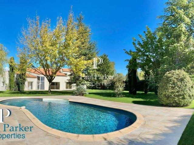Villa vente à Aix-en-Provence, Aix-en-provence
