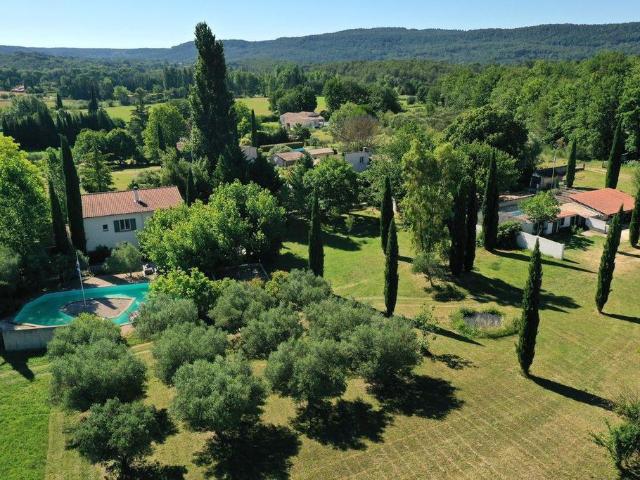 Villa vente à Brignoles, Villecroze