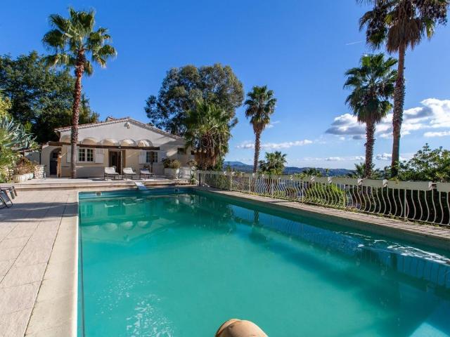 Villa vente à Grasse, Gattières