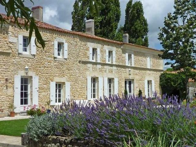 Villa vente à France métropolitaine, La Gripperie-saint-symphorien