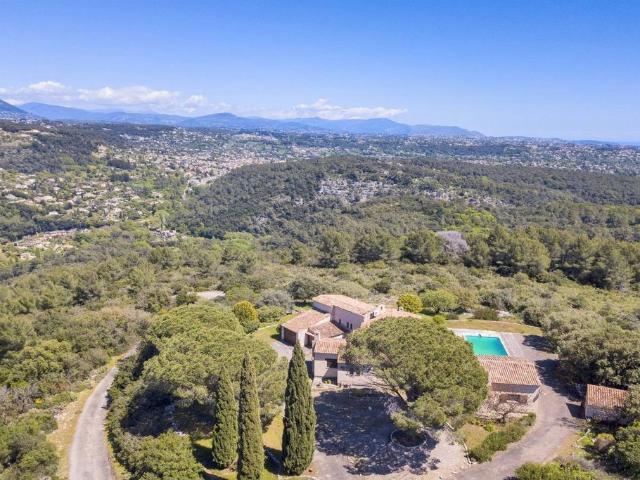 Villa vente à Grasse, Roquefort-les-pins