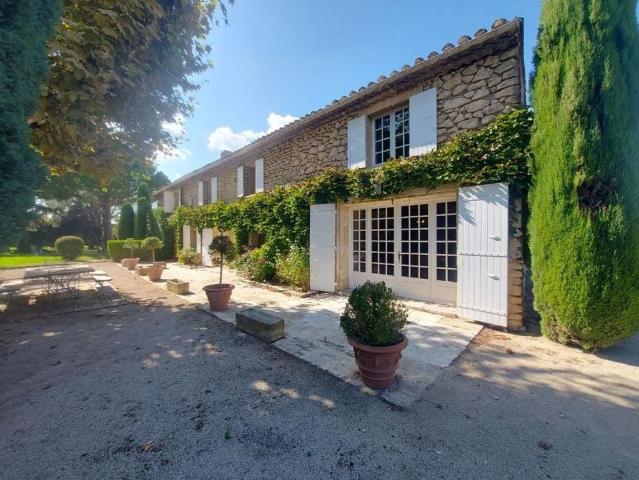 Maison vente à Aix-en-Provence, Sénas