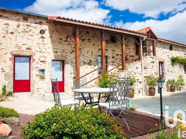 Villa vente à La Roche-sur-Yon, Les Herbiers