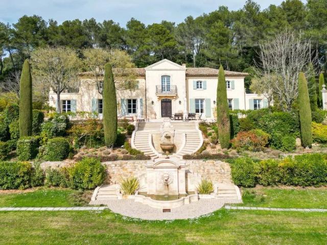 Villa vente à Aix-en-Provence, Aix-en-provence