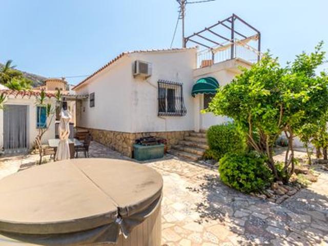 Villa en venta en Altea