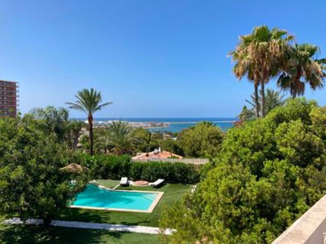 Villa en venta en Dénia