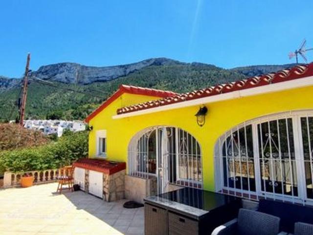 Villa en venta en Dénia