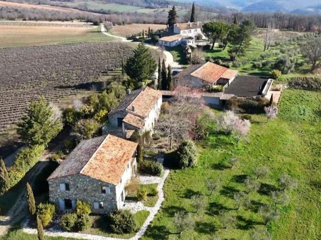 Villa vente à Apt, Viens