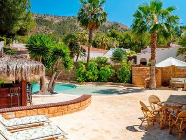 Villa en venta en Altea