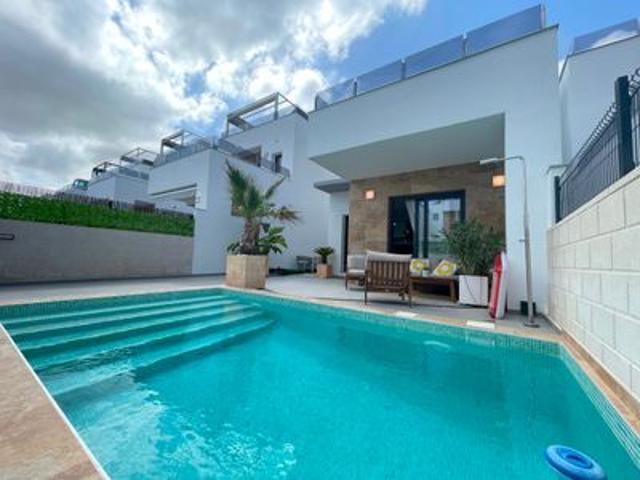Villa en venta en Benijófar