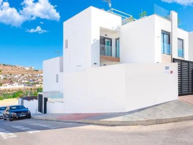 Villa en venta en Benijófar