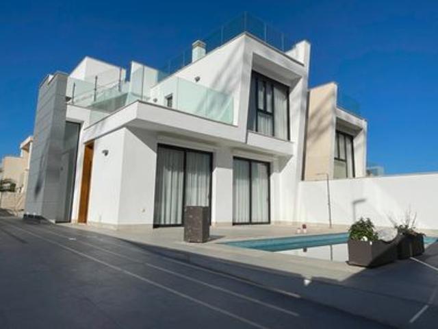 Villa en venta en Benijófar