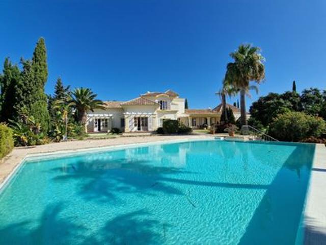 Villa en venta en Motril