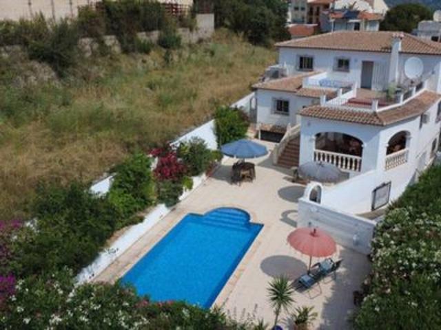 Villa en venta en Dénia
