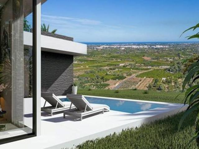 Villa en venta en Dénia
