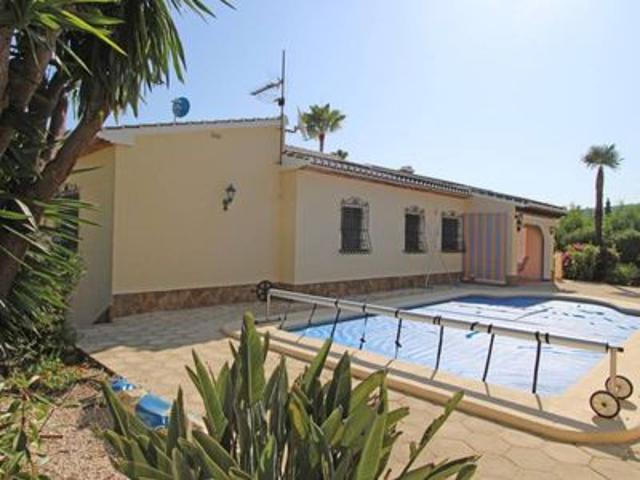 Villa en venta en Dénia