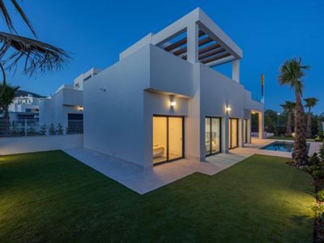 Villa en venta en Finestrat