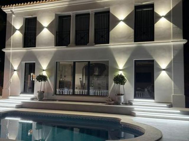 Villa en venta en Finestrat