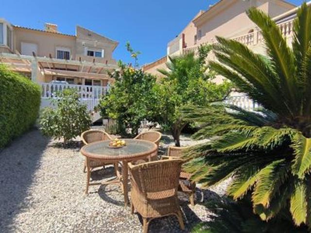 Villa en venta en La Nucia
