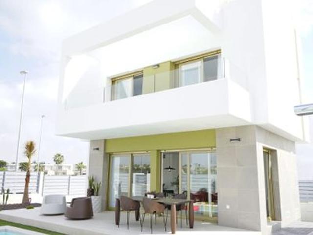 Villa en venta en Los Montesinos
