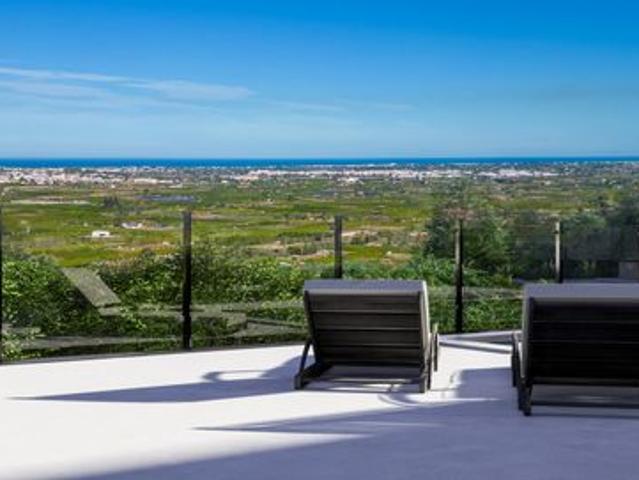 Villa en venta en Pedreguer