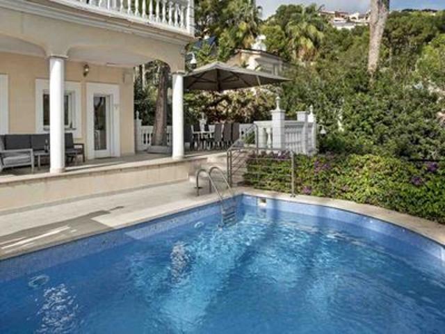 Villa en venta en Peguera