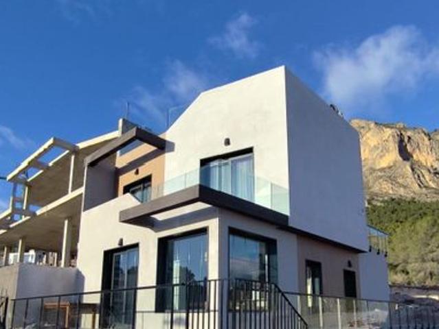Villa en venta en Polop