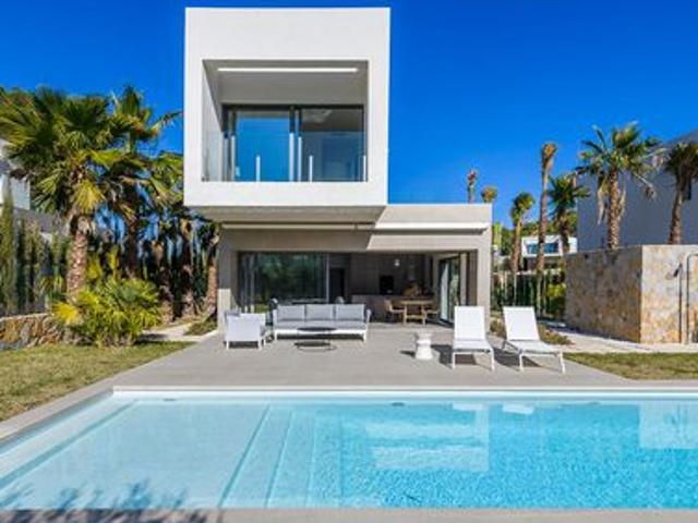 Chalet en venta en San Miguel De Salinas