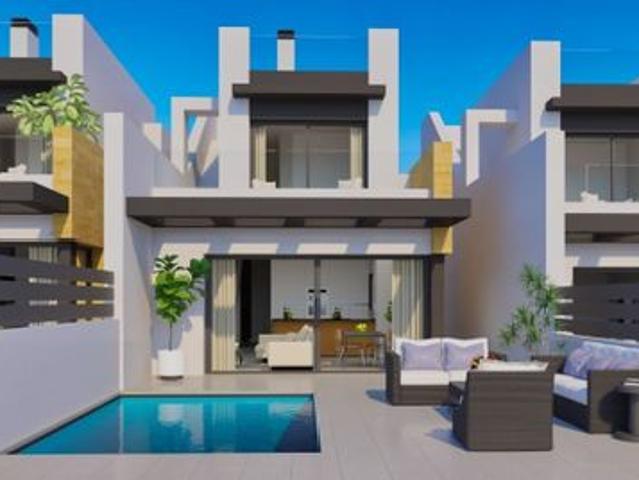 Villa en venta en Torrevieja