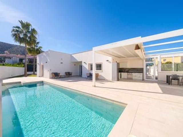 Villa en venta en Altea