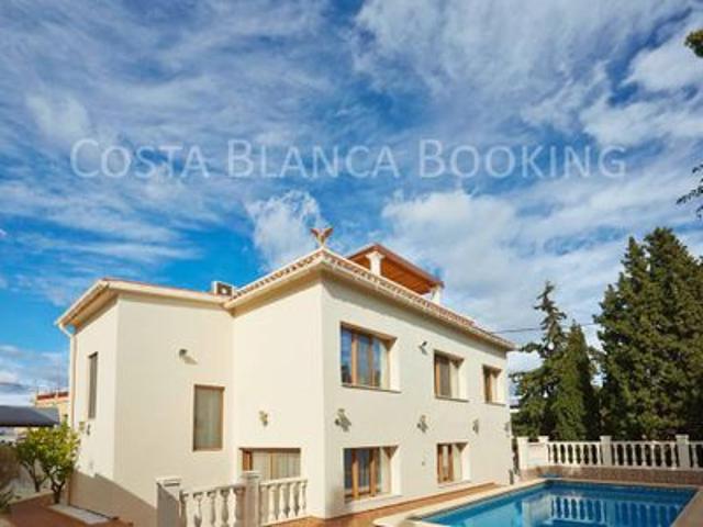 Villa en venta en Altea