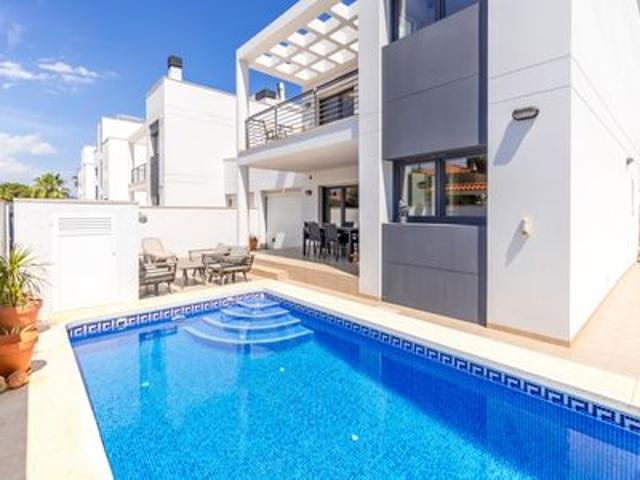 Villa en venta en Altea