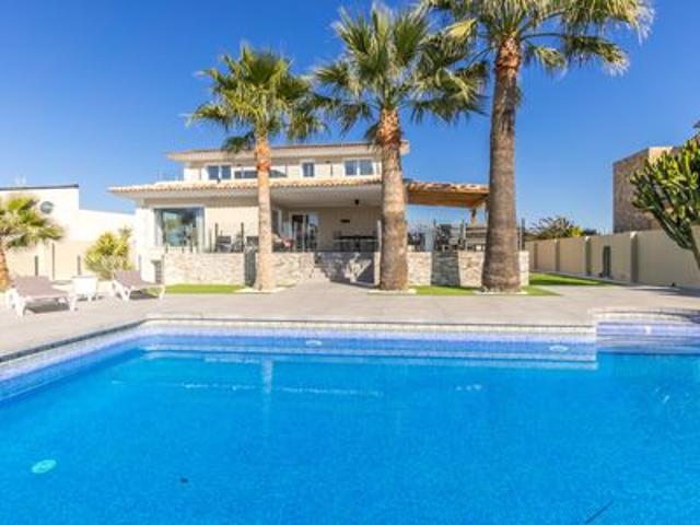 Villa en venta en L'alfàs Del Pi