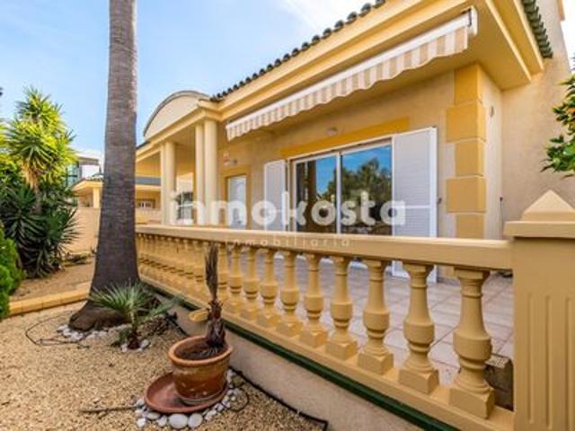 Villa en venta en L'alfàs Del Pi