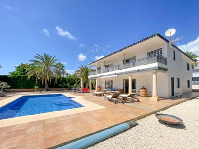 Villa en venta en Benidorm