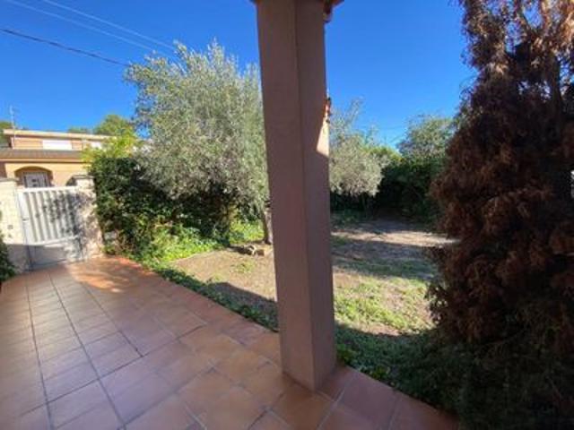 Villa en venta en La Torre De Claramunt