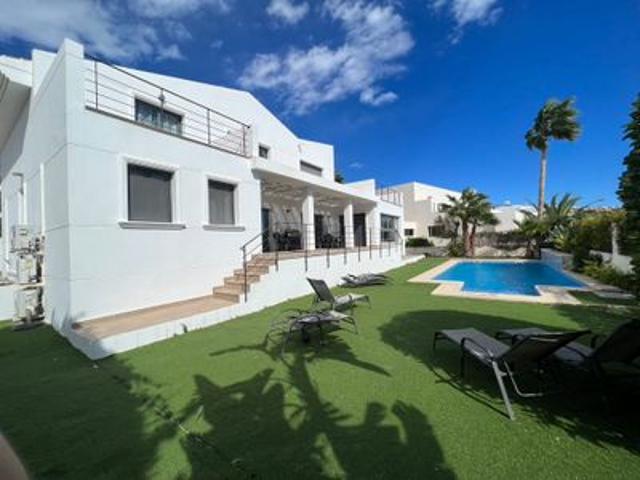 Villa en venta en Teulada
