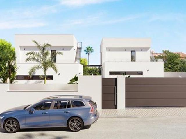 Villa en venta en Pilar De La Horadada