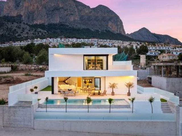 Villa en venta en Polop